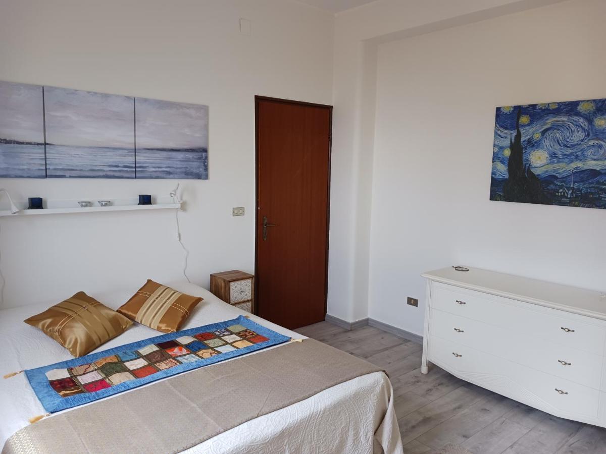 Mungi Bay, Flat With Sea View Roof Top Terrace Джардини-Наксос Экстерьер фото