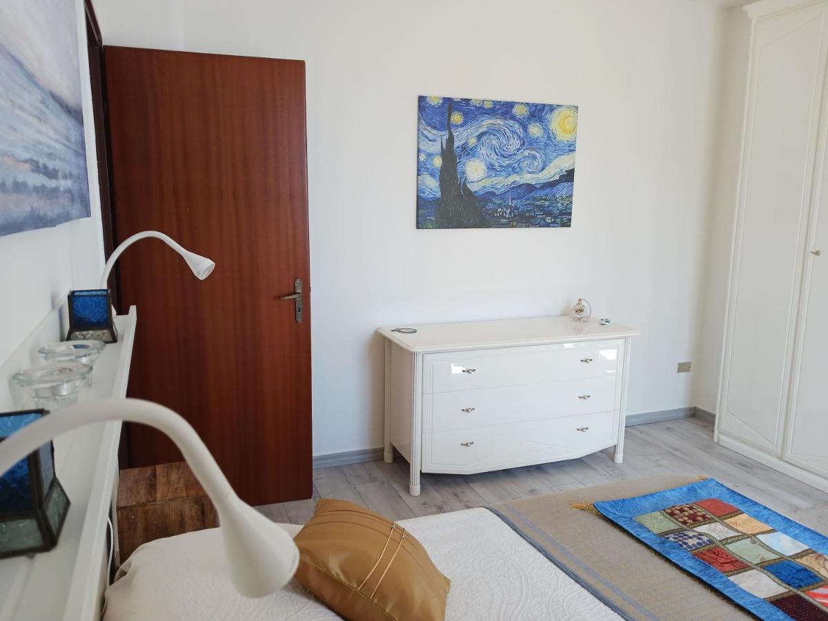 Mungi Bay, Flat With Sea View Roof Top Terrace Джардини-Наксос Экстерьер фото